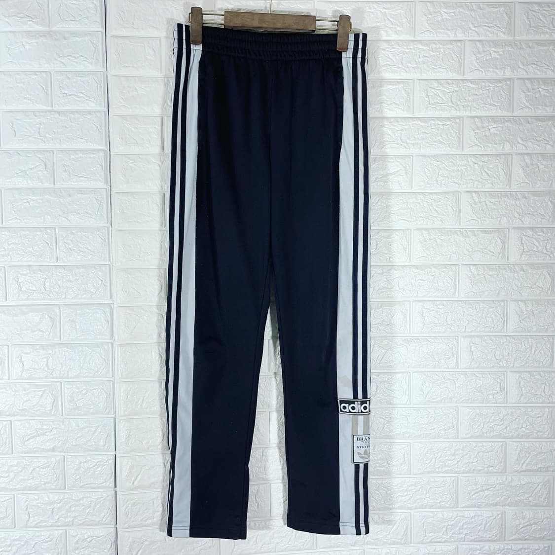 아디다스 사이드버튼 트랙팬츠 상품이미지1