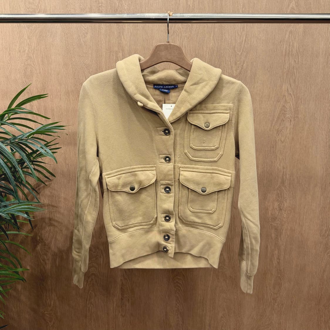 폴로 랄프로렌 후드 스웻 자켓 멀티 플랩 포켓 디테일 레귤러핏 베이지 상품이미지1