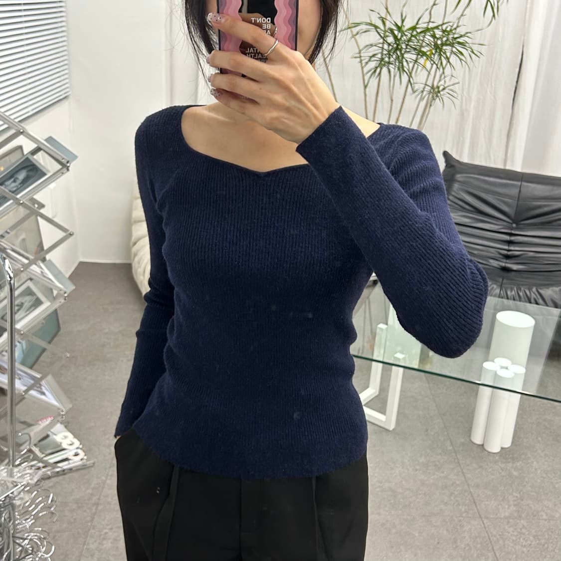 HEALTHV KAREN 브이넥 니트티셔츠 상품이미지4