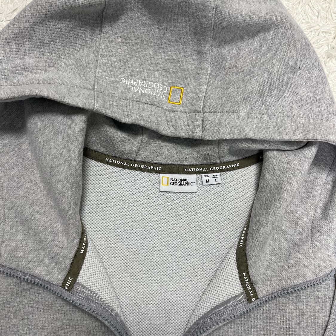 National Geographic grey zip-up hoodie   상품이미지6