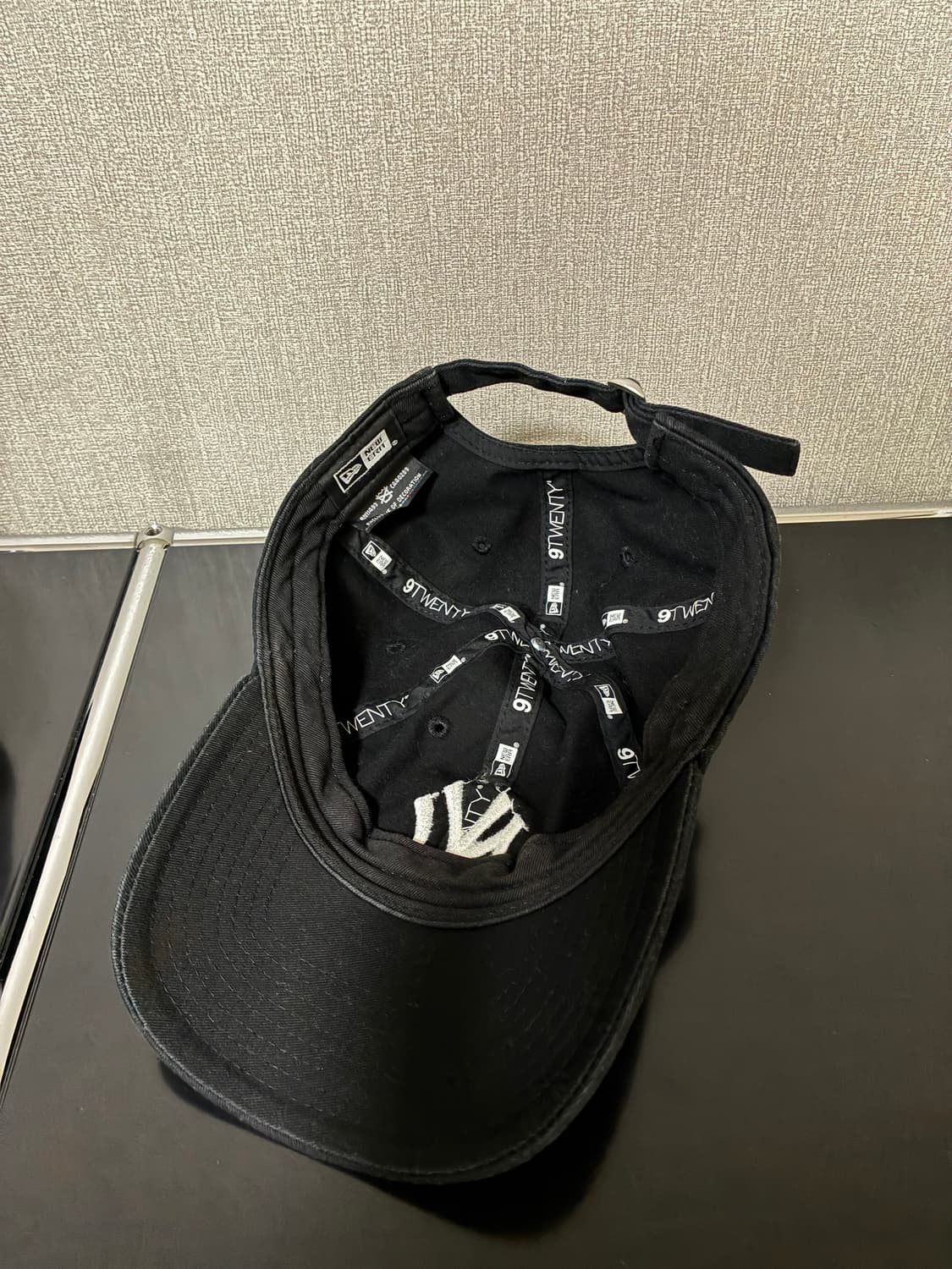 MoMA 뉴에라 볼캡 블랙 상품이미지3