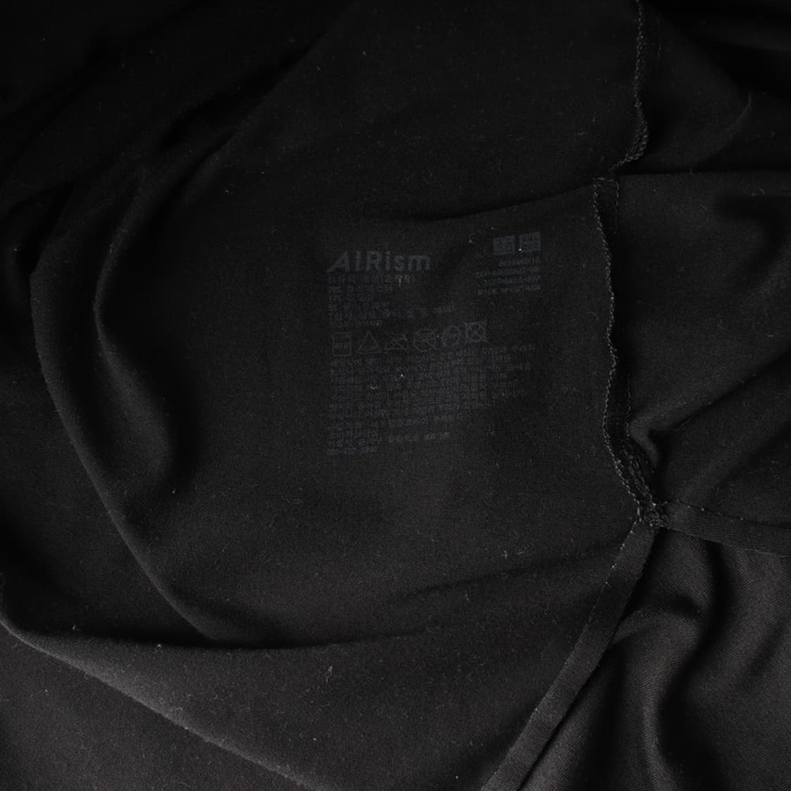 유니클로 에어리즘 블랙 V넥 반팔 티셔츠 S 상품이미지6