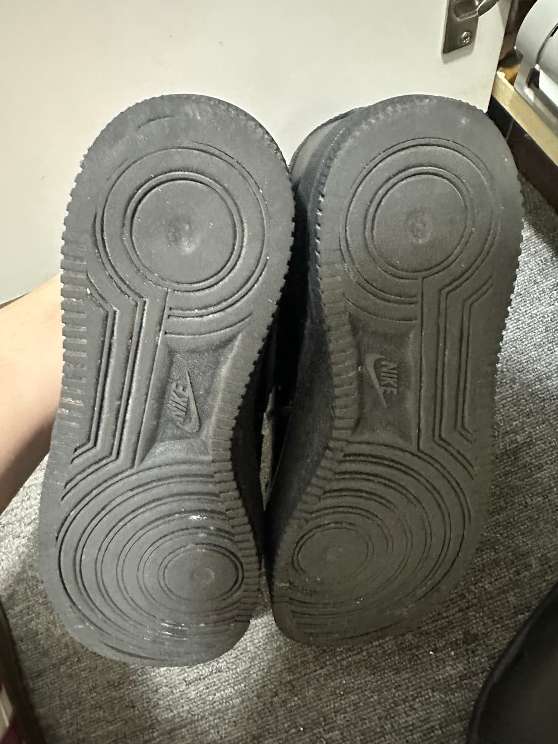 에어포스 트리플블랙 275 상품이미지3