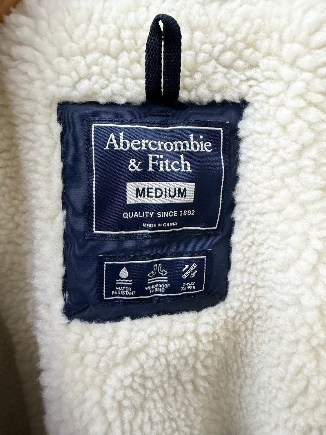 정품) 아베크롬비 남성 패딩 M 상품이미지7