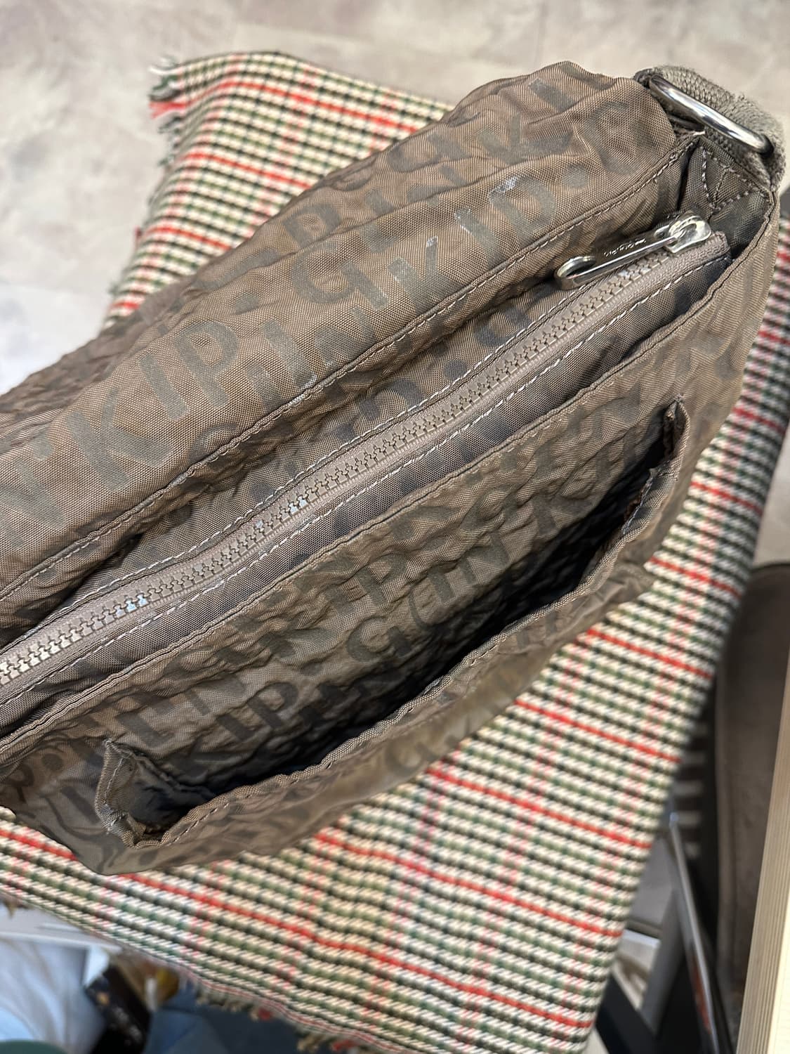 키플링 카키 브라운 숄더 크로스백 미디엄 상품이미지4