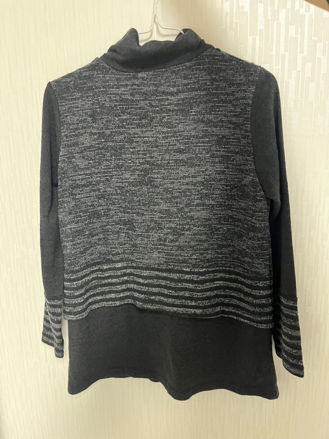 토글 레이어드 검정 긴팔 니트 모리걸 상품이미지5