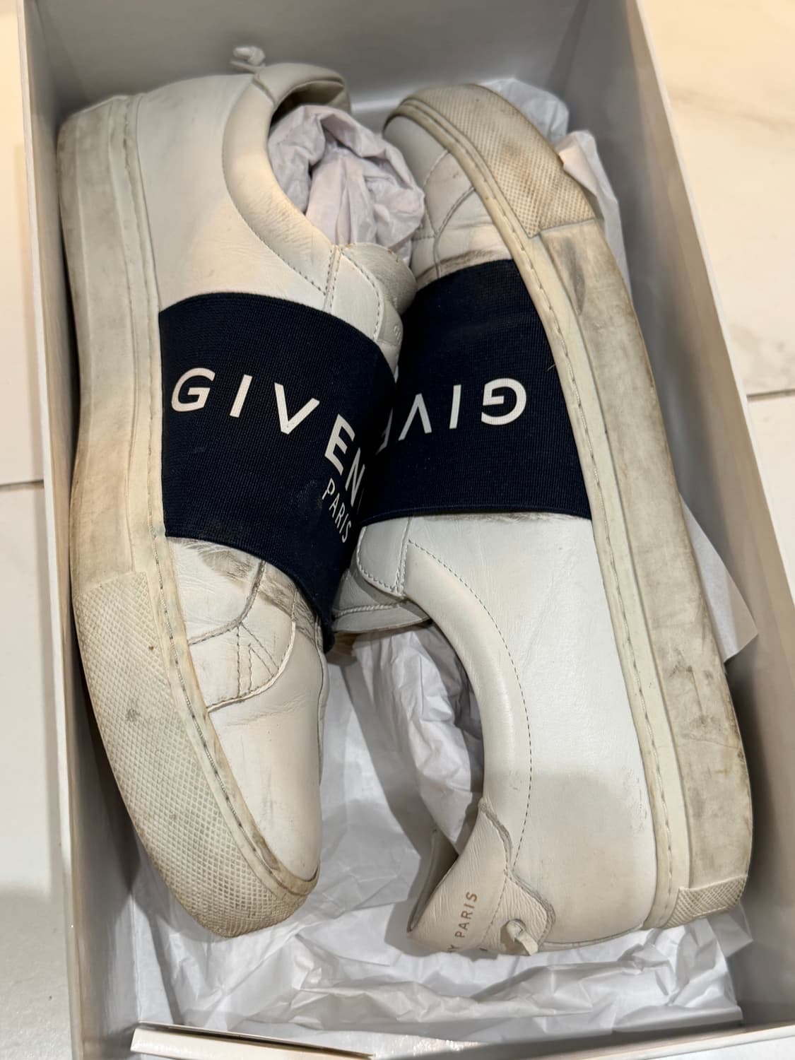 지방시 어반스트리트 스니커즈 41.5사이즈 상품이미지1