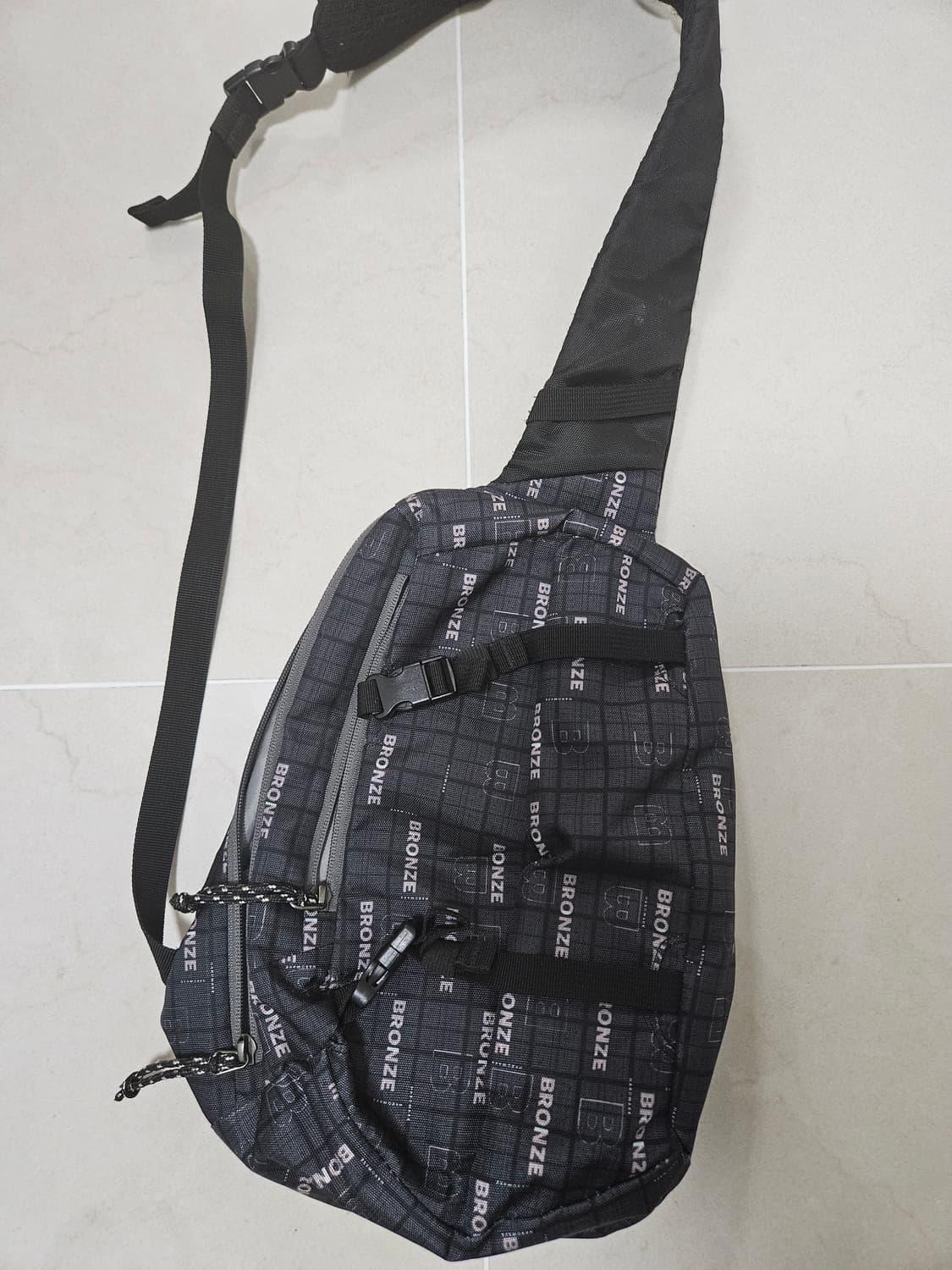 Bronze 56k 힙색 상품이미지1