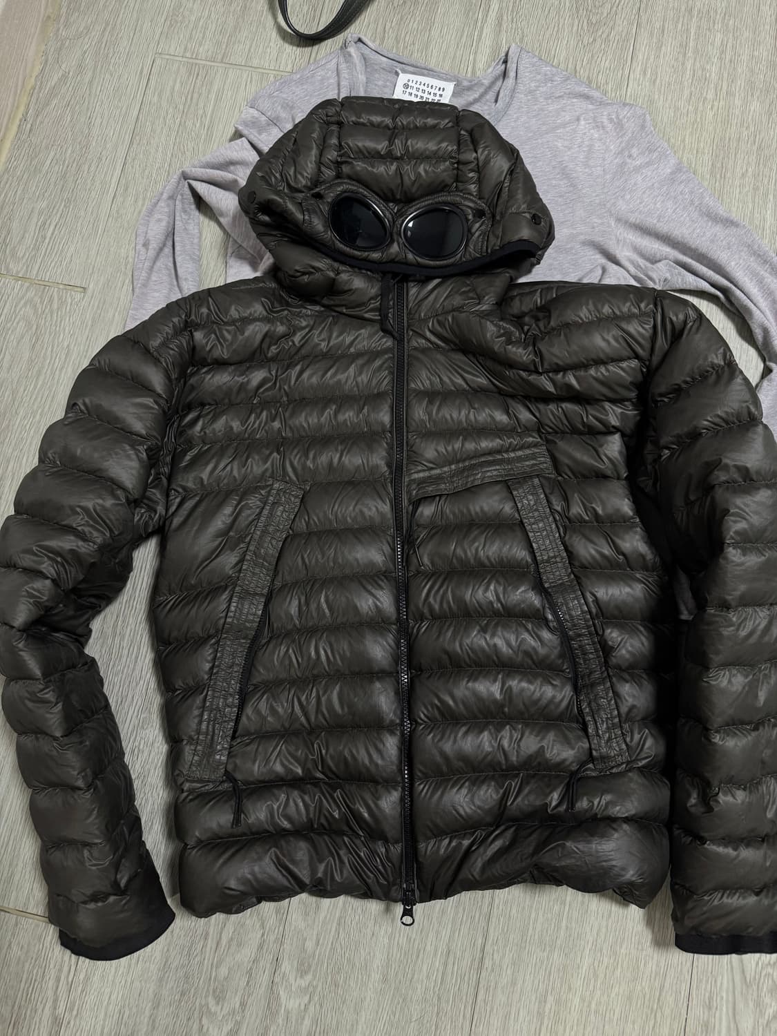 Cp컴퍼니 dd쉘 패딩 상품이미지4