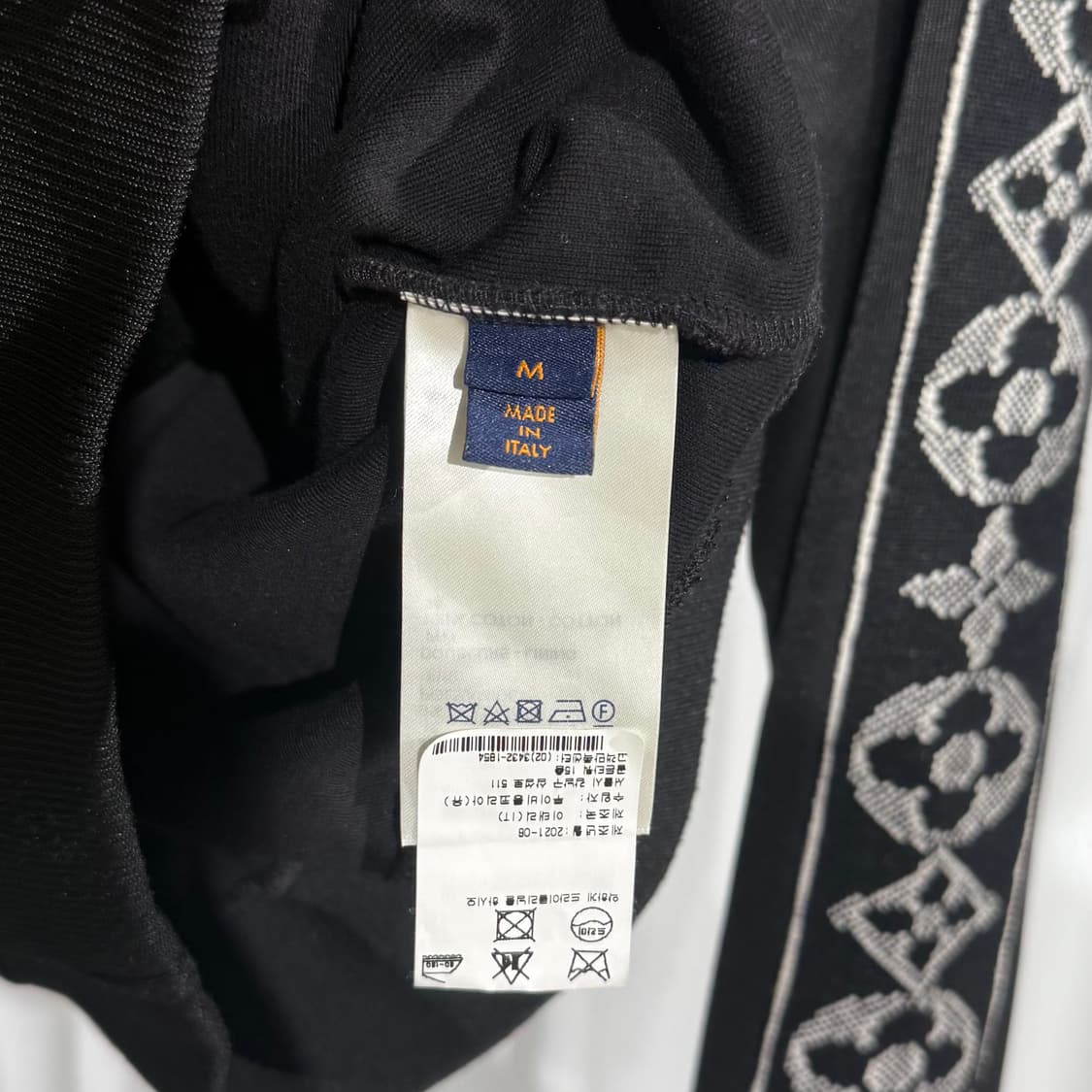 [정품] 루이비통 LV로고 플라워 모노그램 트랙 자켓 상품이미지5