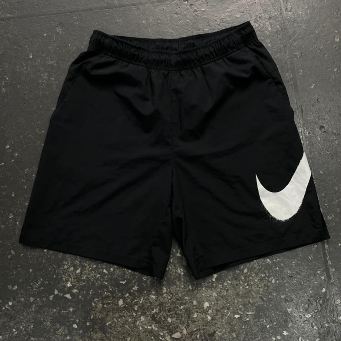 100 나이키 드라이핏 반바지  상품이미지1