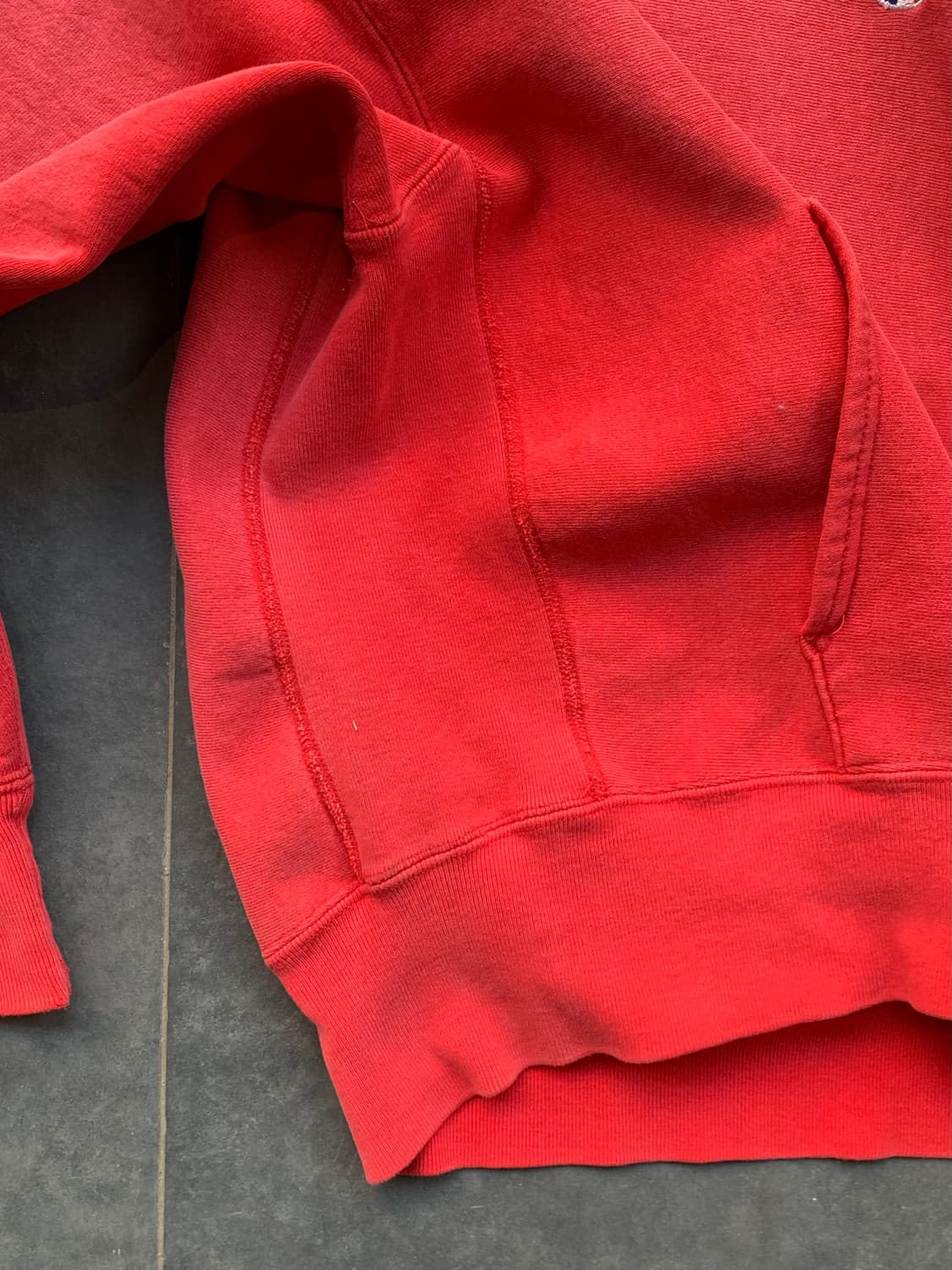 90s 챔피온 리버스위브 스웻후디 선페이디드 레드 상품이미지5