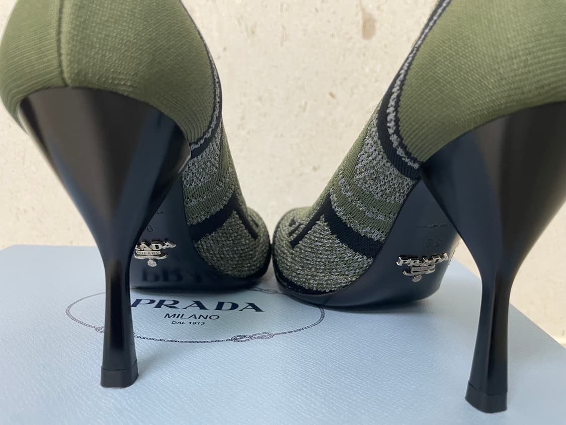 프라다 펌프스 상품이미지3