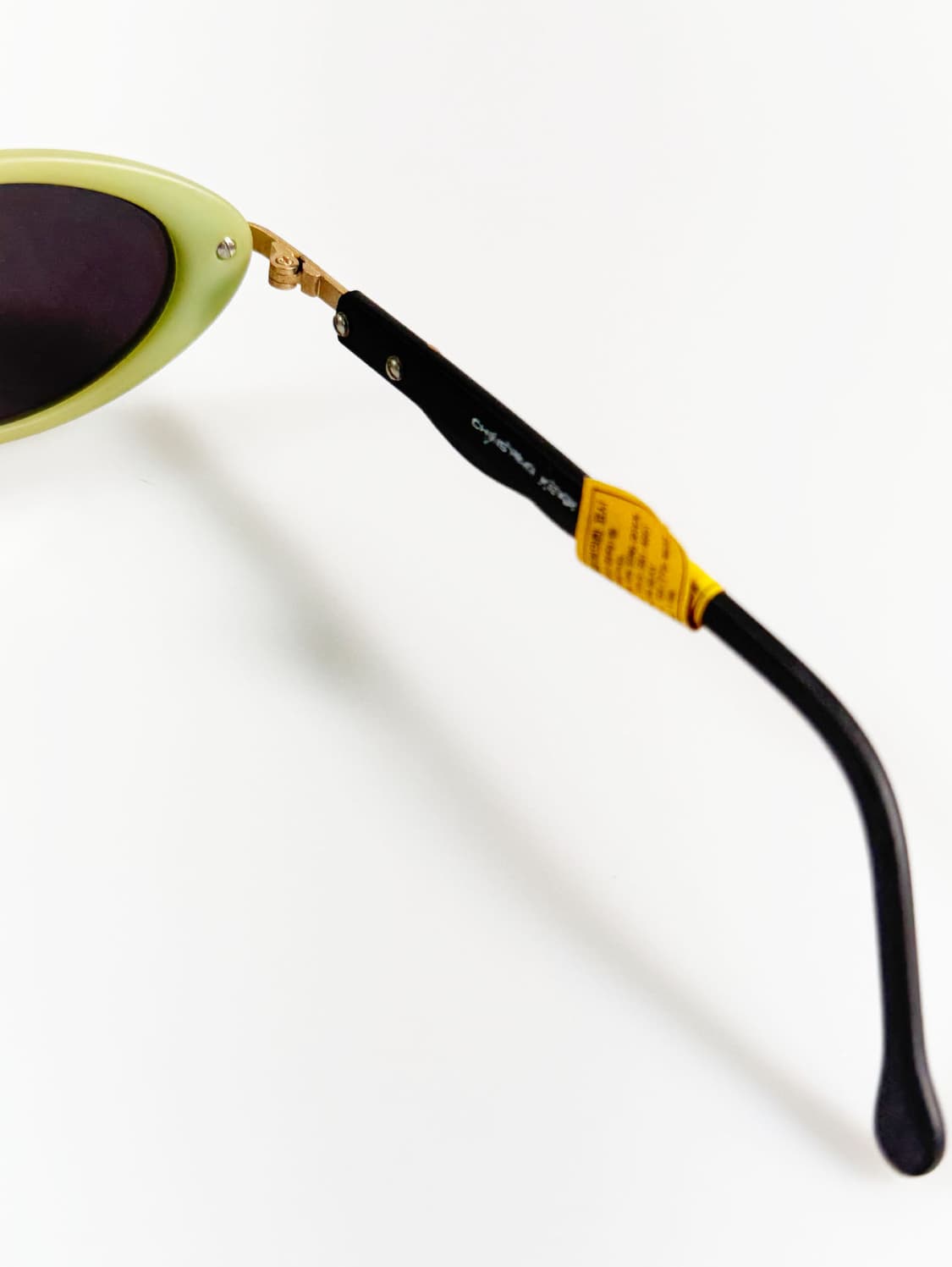 90s CHRISTIAN KEVIN 볼드 오벌 프레임 빈티지 선글라스 상품이미지6