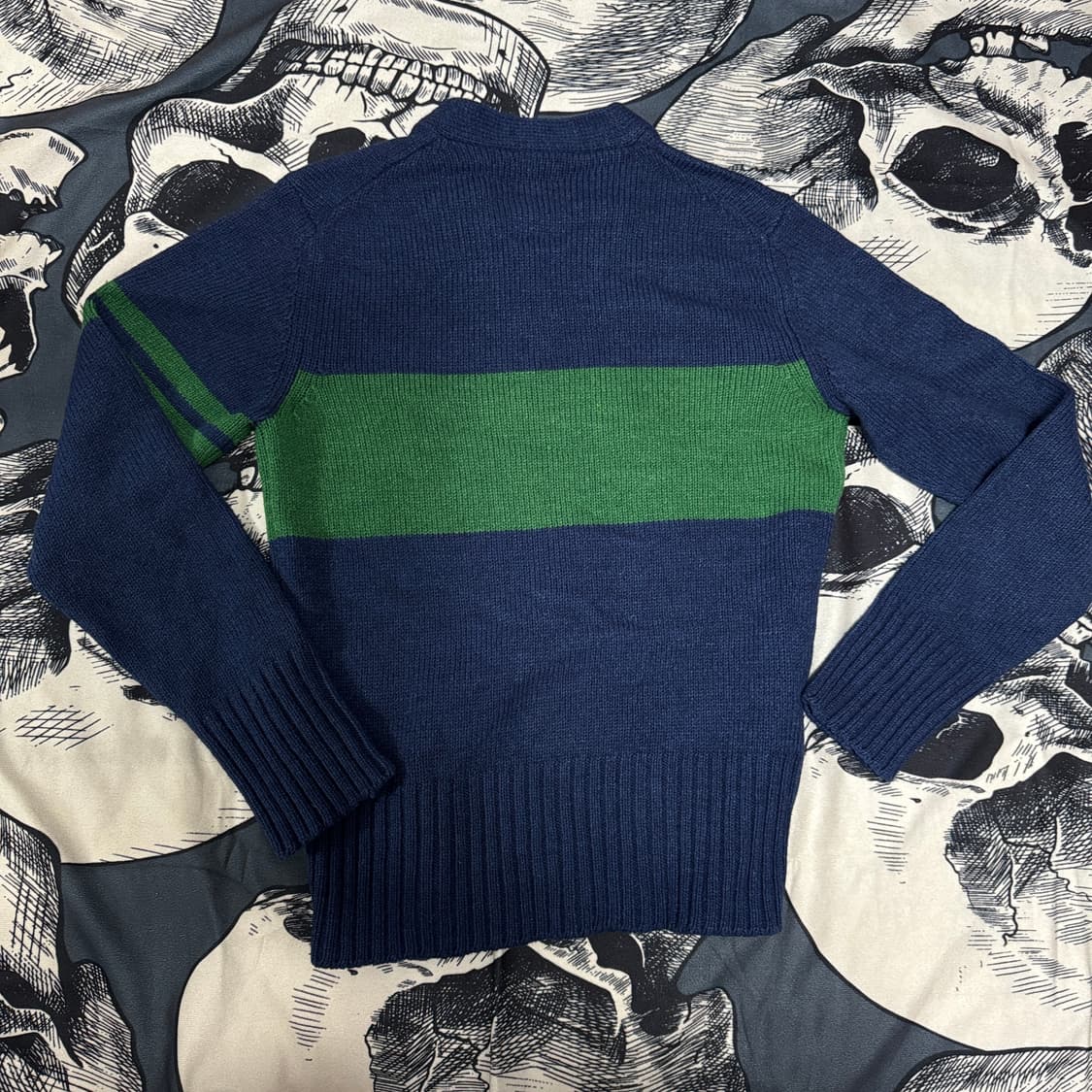 디젤 브이넥 버진울 니트  S사이즈 상품이미지6