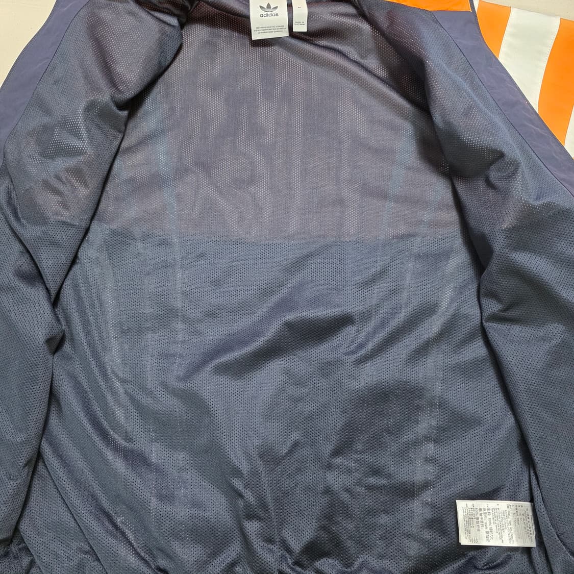 0809 아디다스 오리지널 바람막이 자켓 오렌지 네이비 배색 공용 상품이미지5