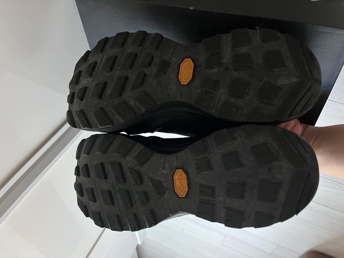 아크테릭스 에어리어스 GTX 블랙 260 상품이미지6