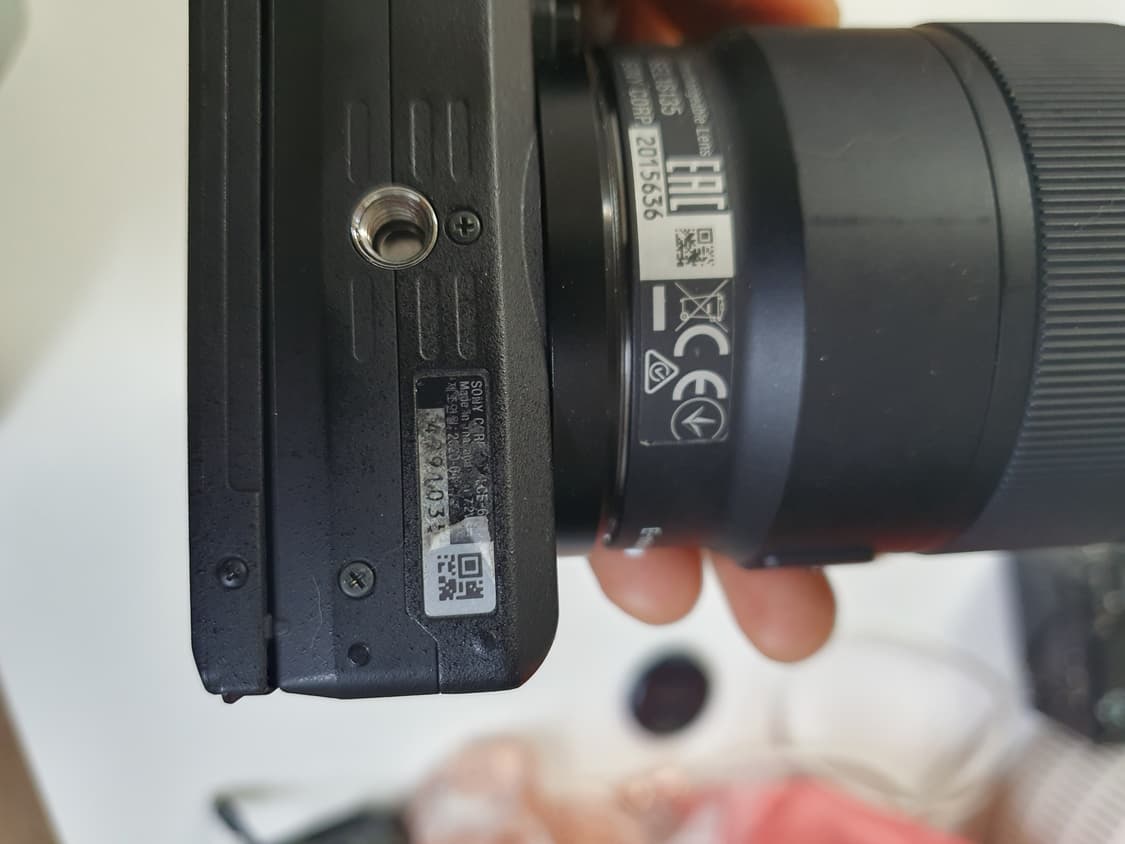 소니 A6400 미러리스 카메라 E 18-135mm 박스풀. A급 2대 상품이미지5