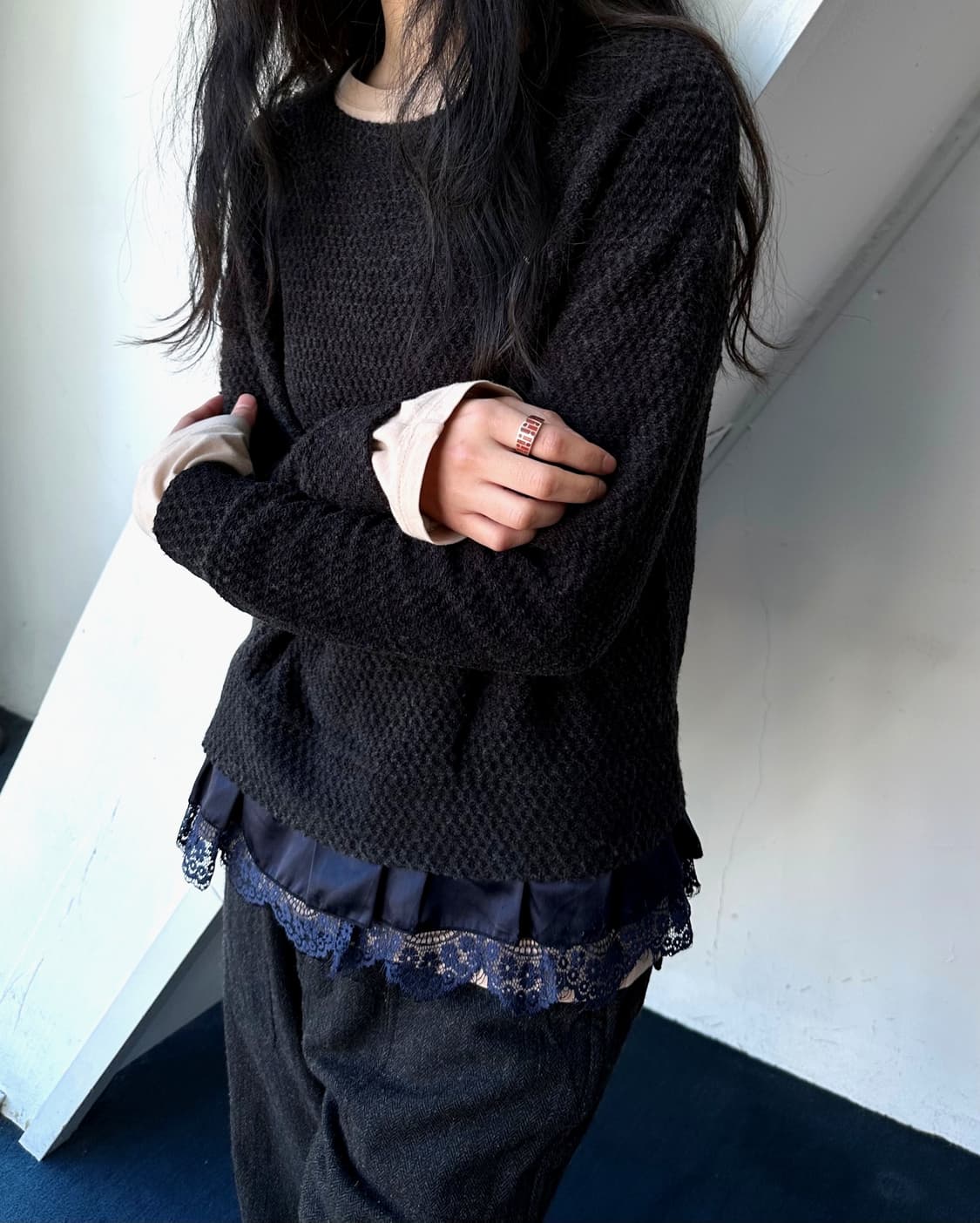 Fake layer design finish stretched knit  상품이미지6