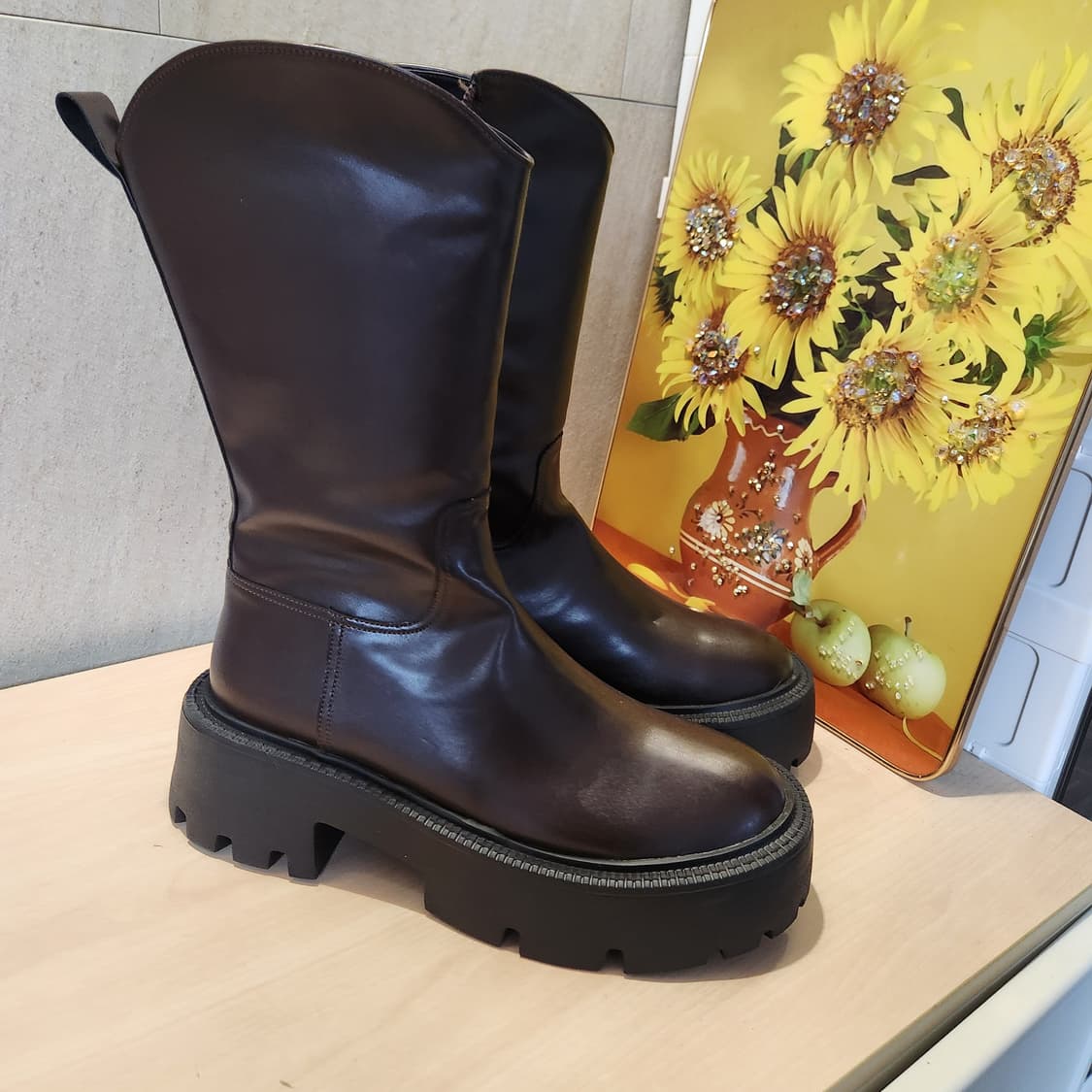 “초콜릿 러그솔 통굽 미들부츠✨ 실루엣 미쳤어요”250 상품이미지1