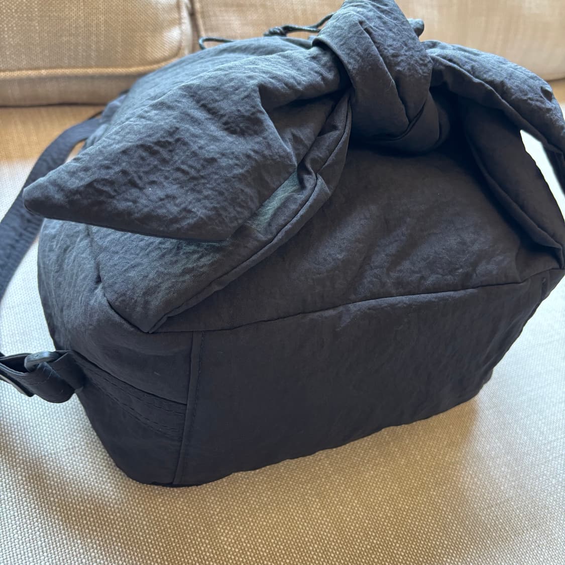 아떼바네사브루노 블랙 리본 숄더백 백팩 상품이미지7