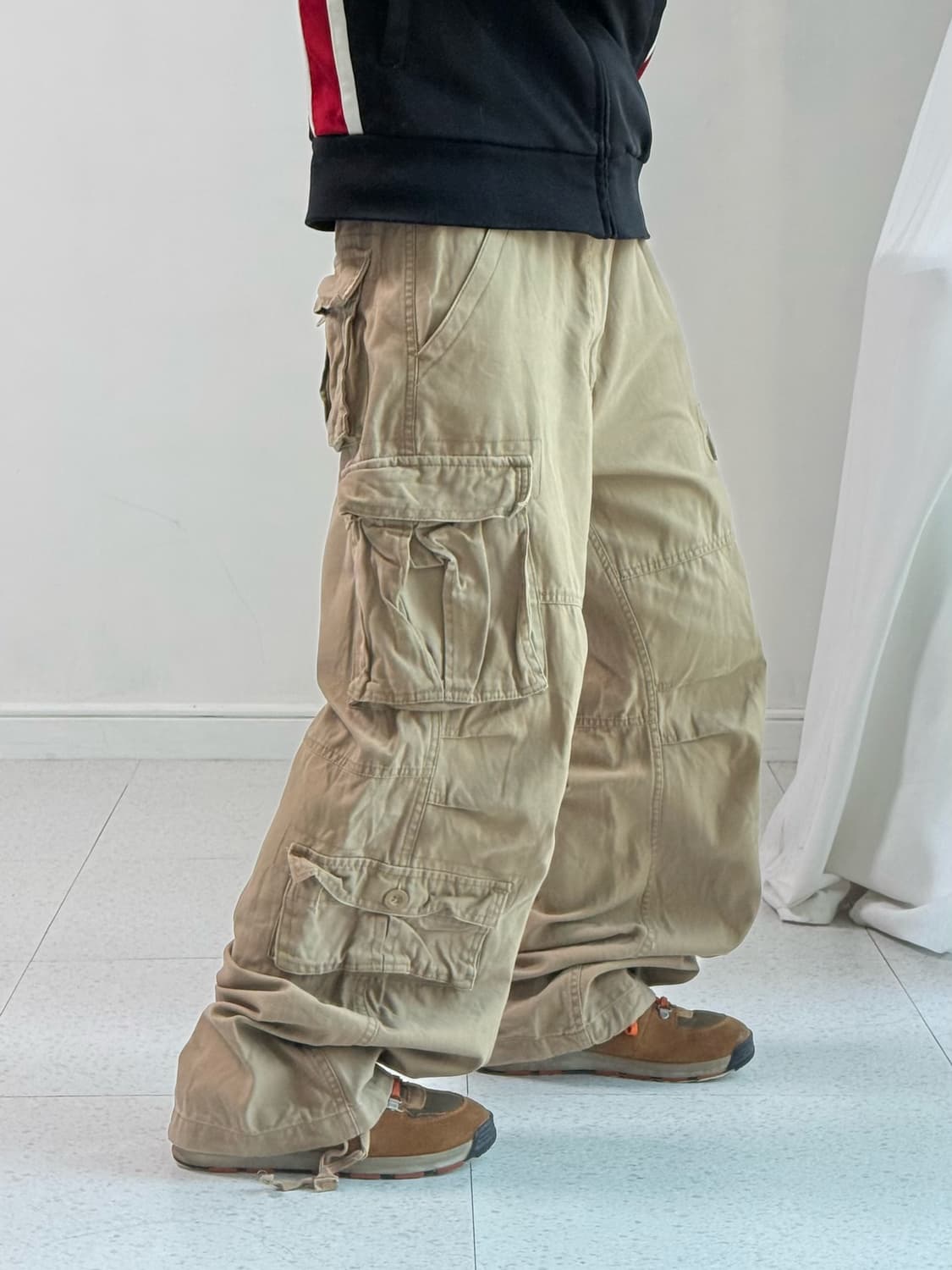 빈티지 베이지 멀티포켓 카고팬츠 상품이미지2