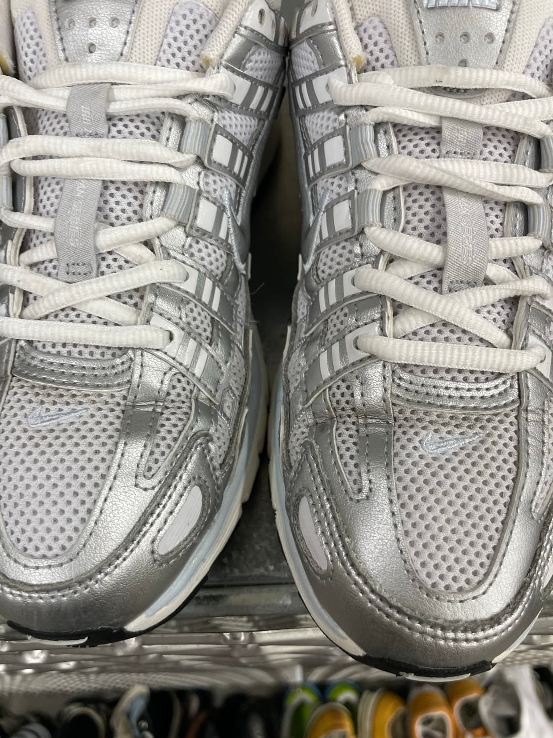 나이키 P-6000 메탈릭 실버 245 상품이미지7