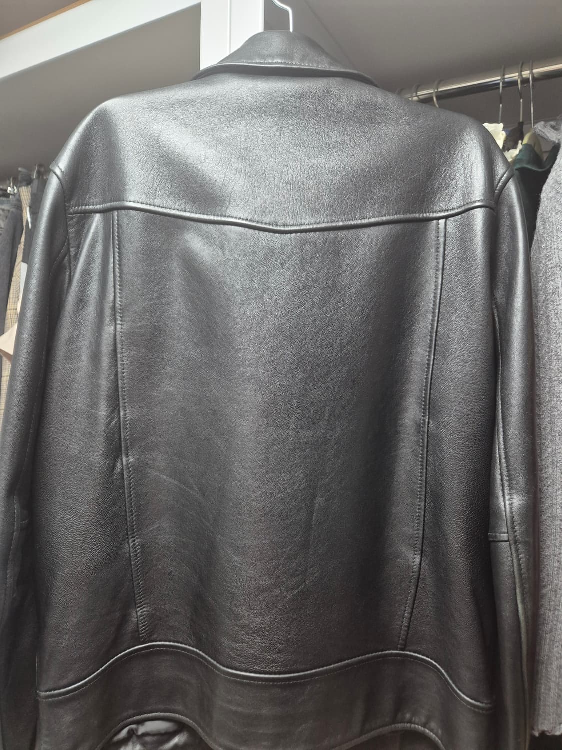 비바스튜디오 양가죽 라이더 가죽자켓 상품이미지3