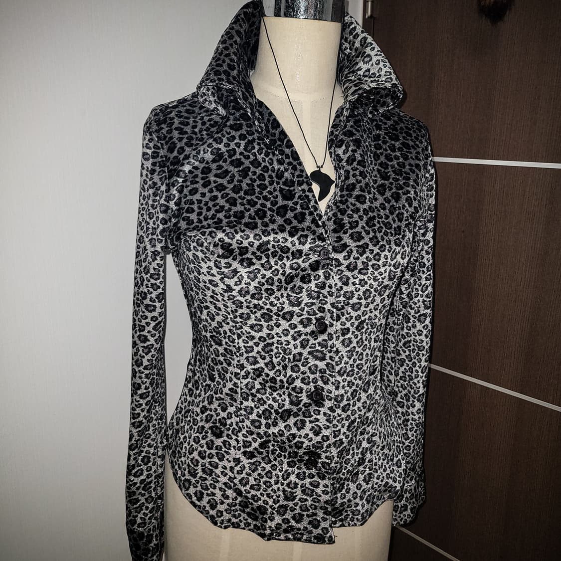 Gyaru~ SPACE ICON Leopard Blouse 상품이미지1