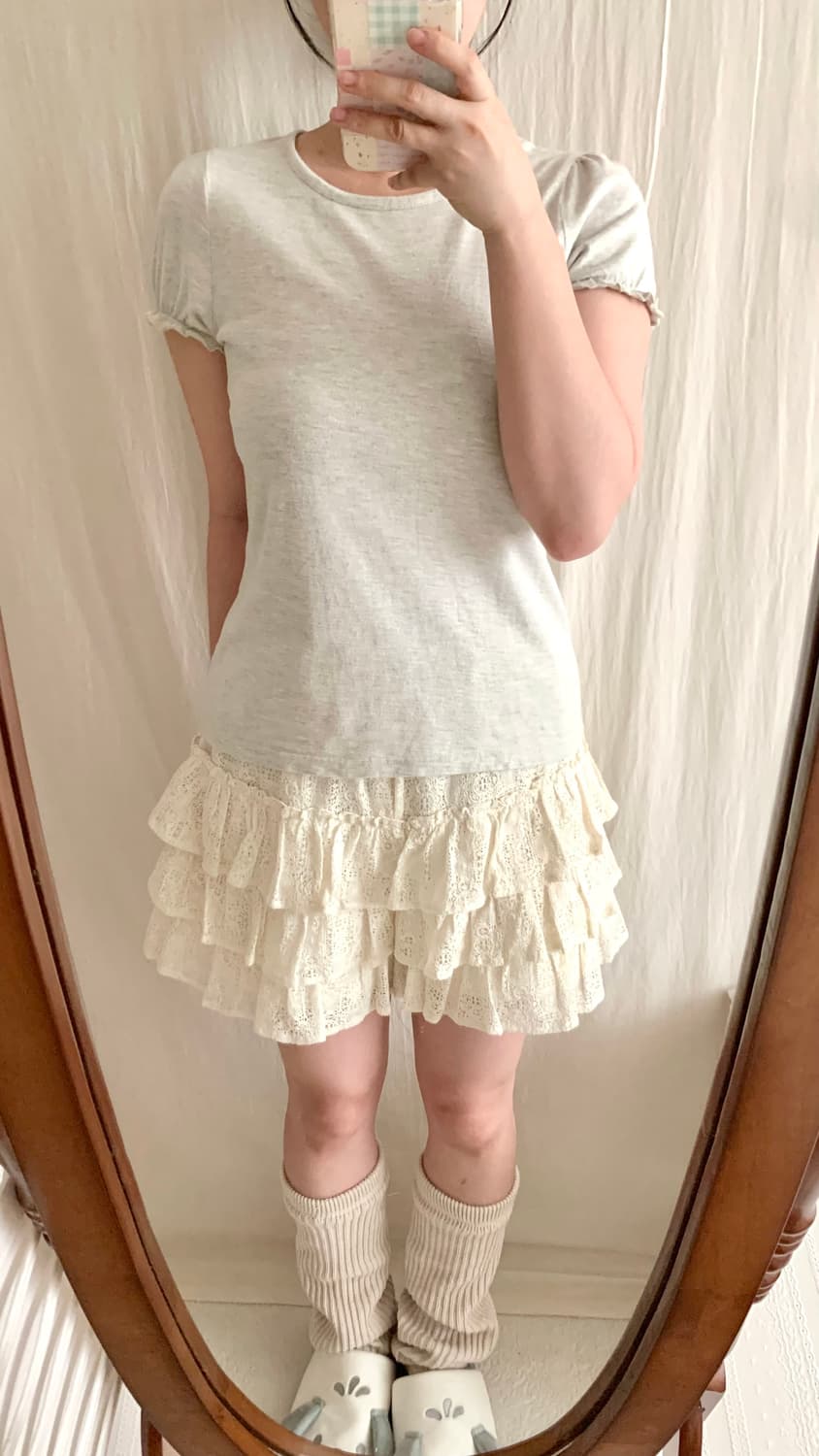 오트밀 유넥 퍼프 프릴 티셔츠 상품이미지2