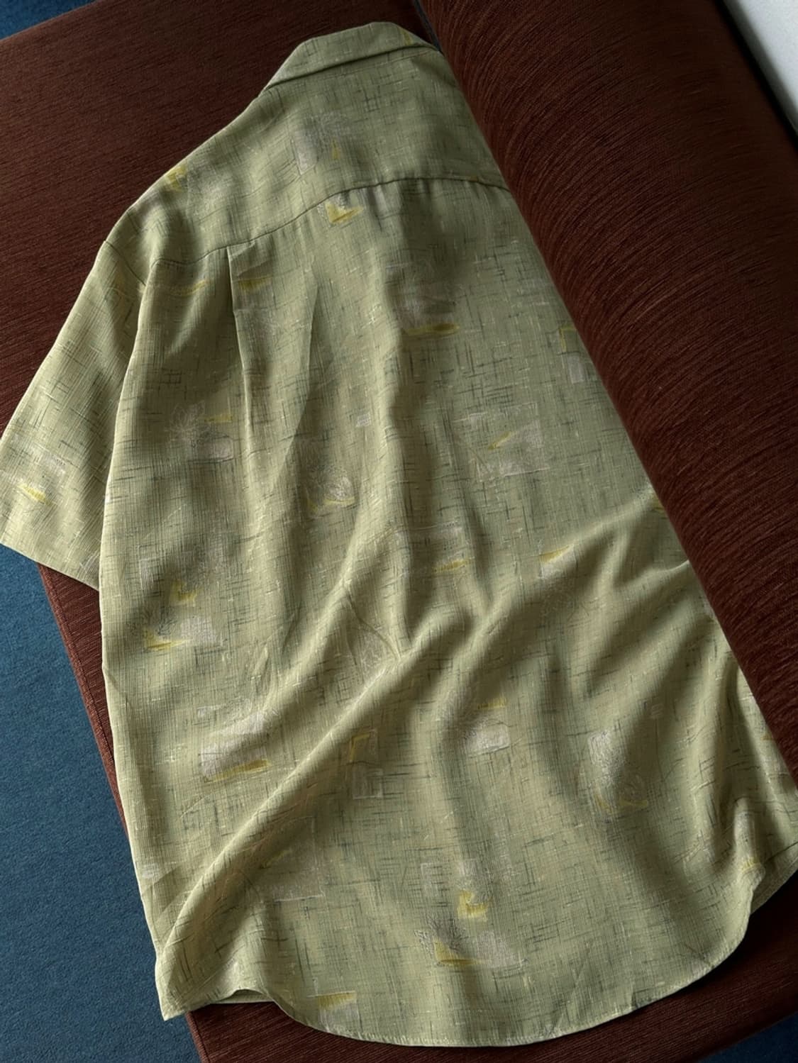 Sheer fabric design pattern H/S shirt 상품이미지6