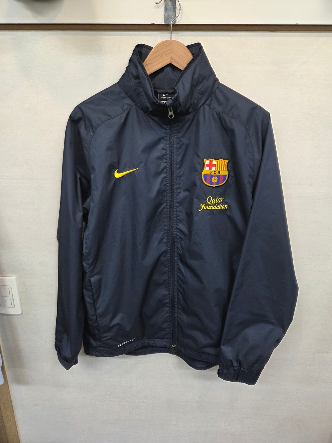 나이키 스톰핏 바로셀로나 바람막이 후드자켓 M 상품이미지1