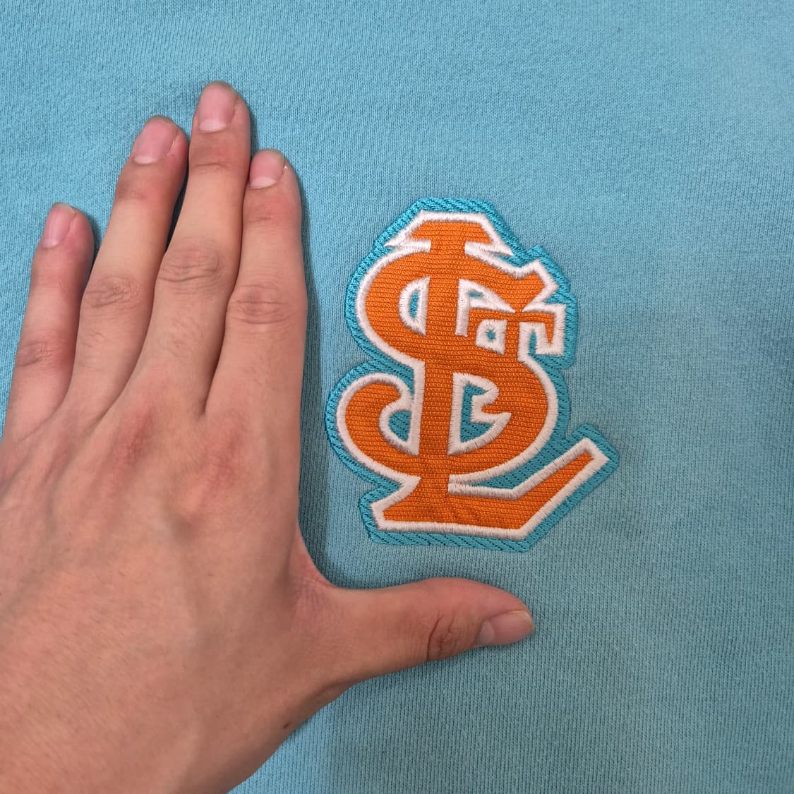 MLB 엠엘비 생루이 자수로고 맨투맨 상품이미지5