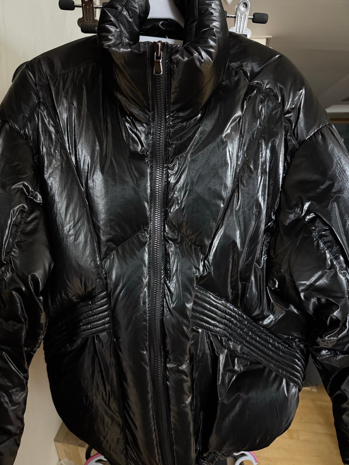 메종미네드 유광패딩 판매 상품이미지2