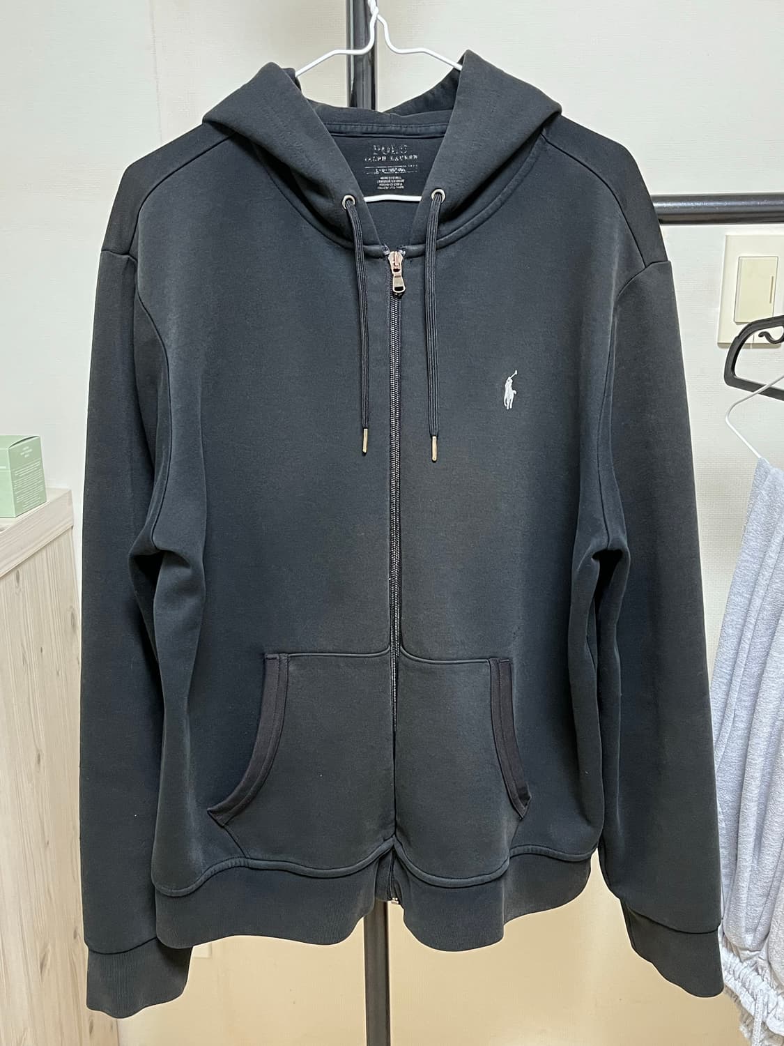 폴로 블랙 후드집업 판매 상품이미지1
