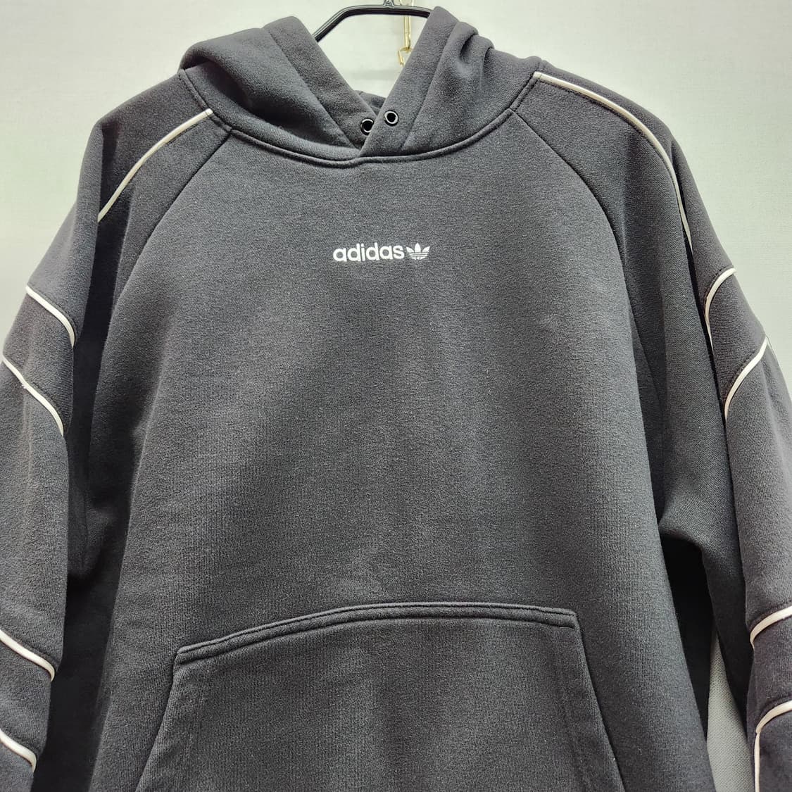 아디다스 파이핑 배색 후드티 M(L~XL) 상품이미지2