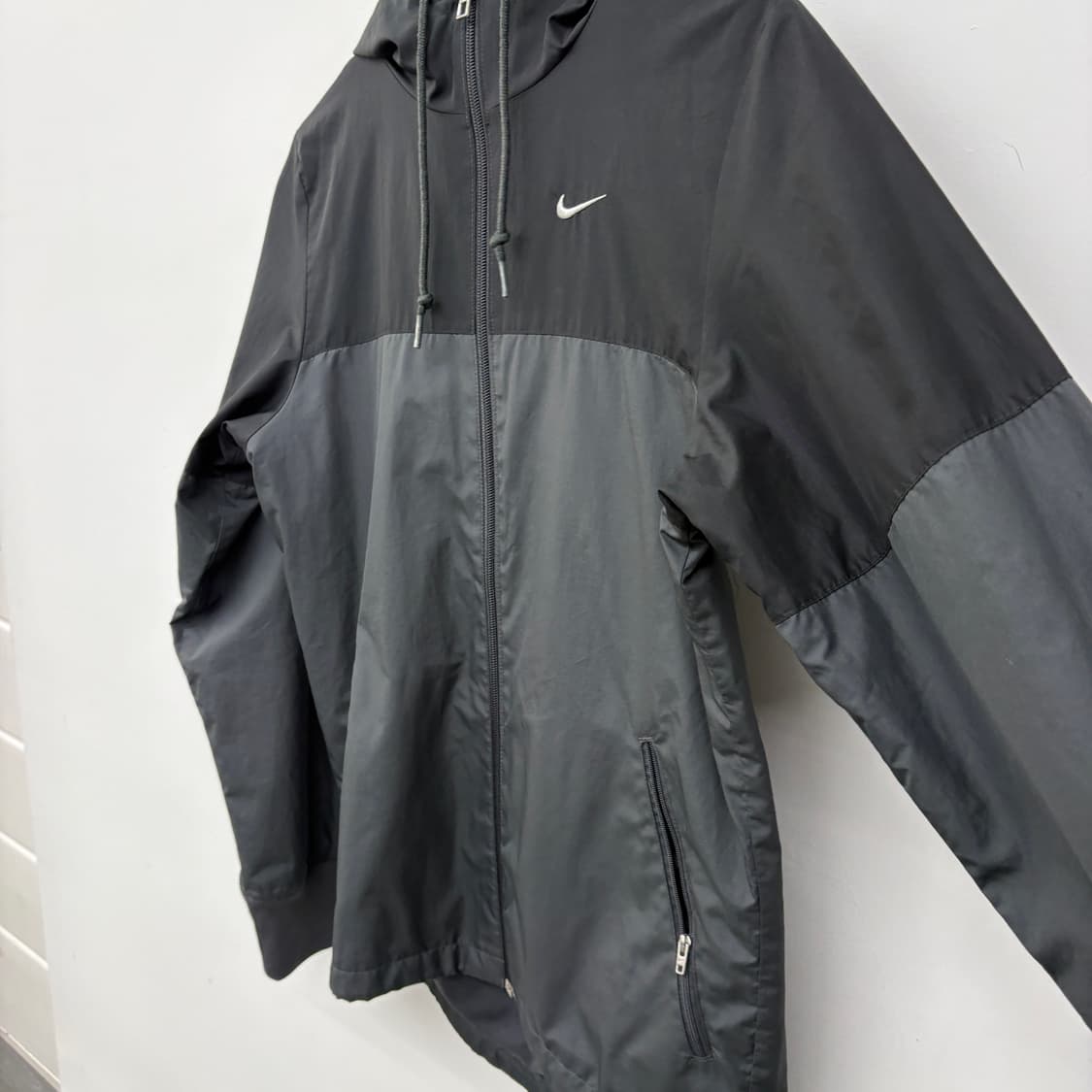 나이키 블랙 바람막이 후드 집업 남성S 상품이미지3