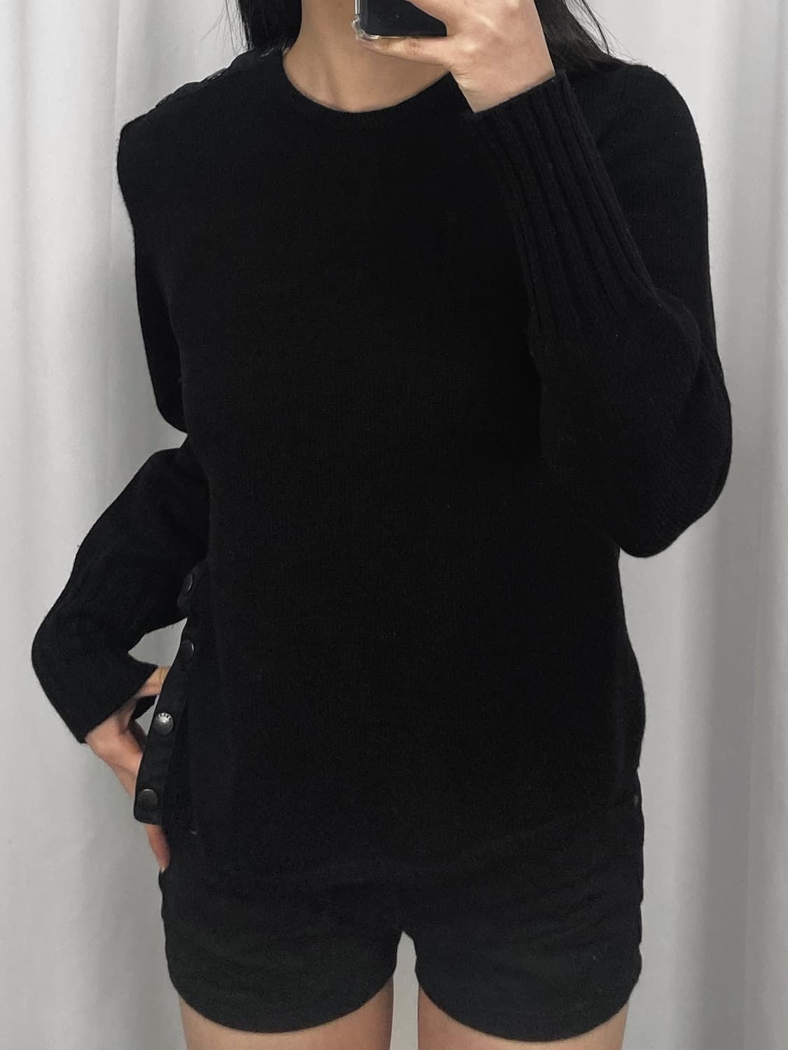 버버리 스냅 버튼 블랙 니트 상품이미지1