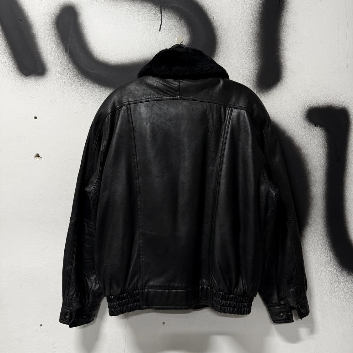 코오롱 100% 쉽스킨 퍼카라, 내피 탈 부착 양가죽 A2 봄버 자켓 상품이미지2