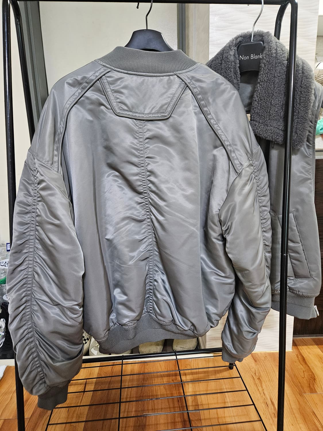 [46] 준지 22FW 오버핏 무스탕 마원 (MA-1)그레이 상품이미지7