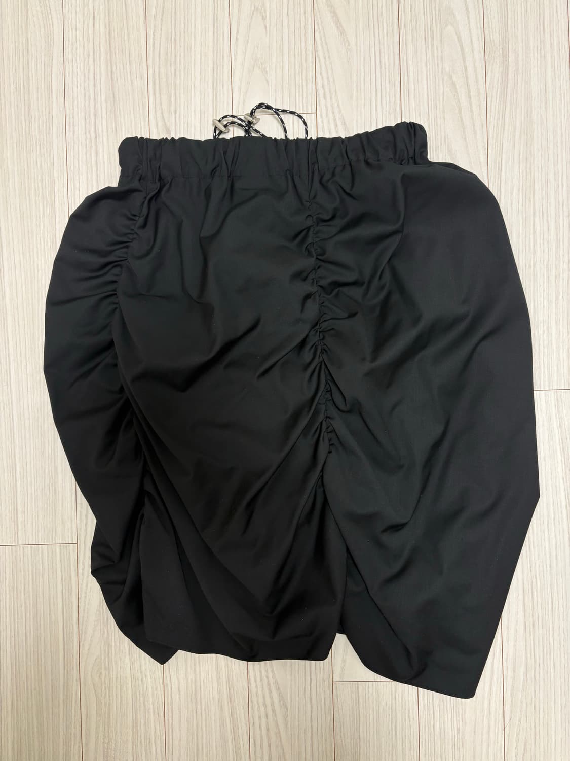 언노운블루 셔링 미디스커트 상품이미지2