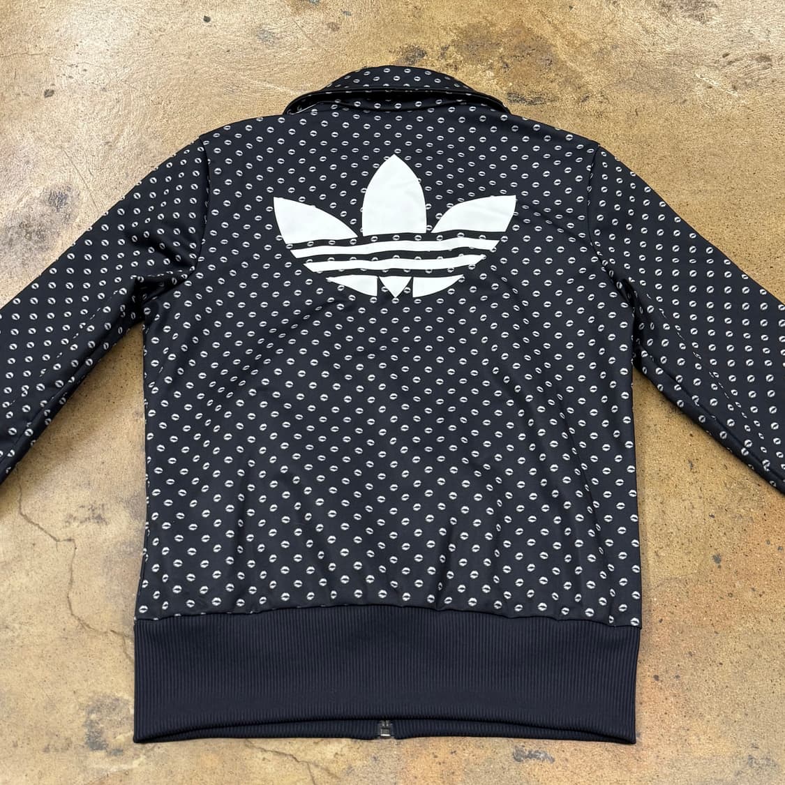 아디다스 립 도트 블랙 입술 져지 트랙탑 90 상품이미지4