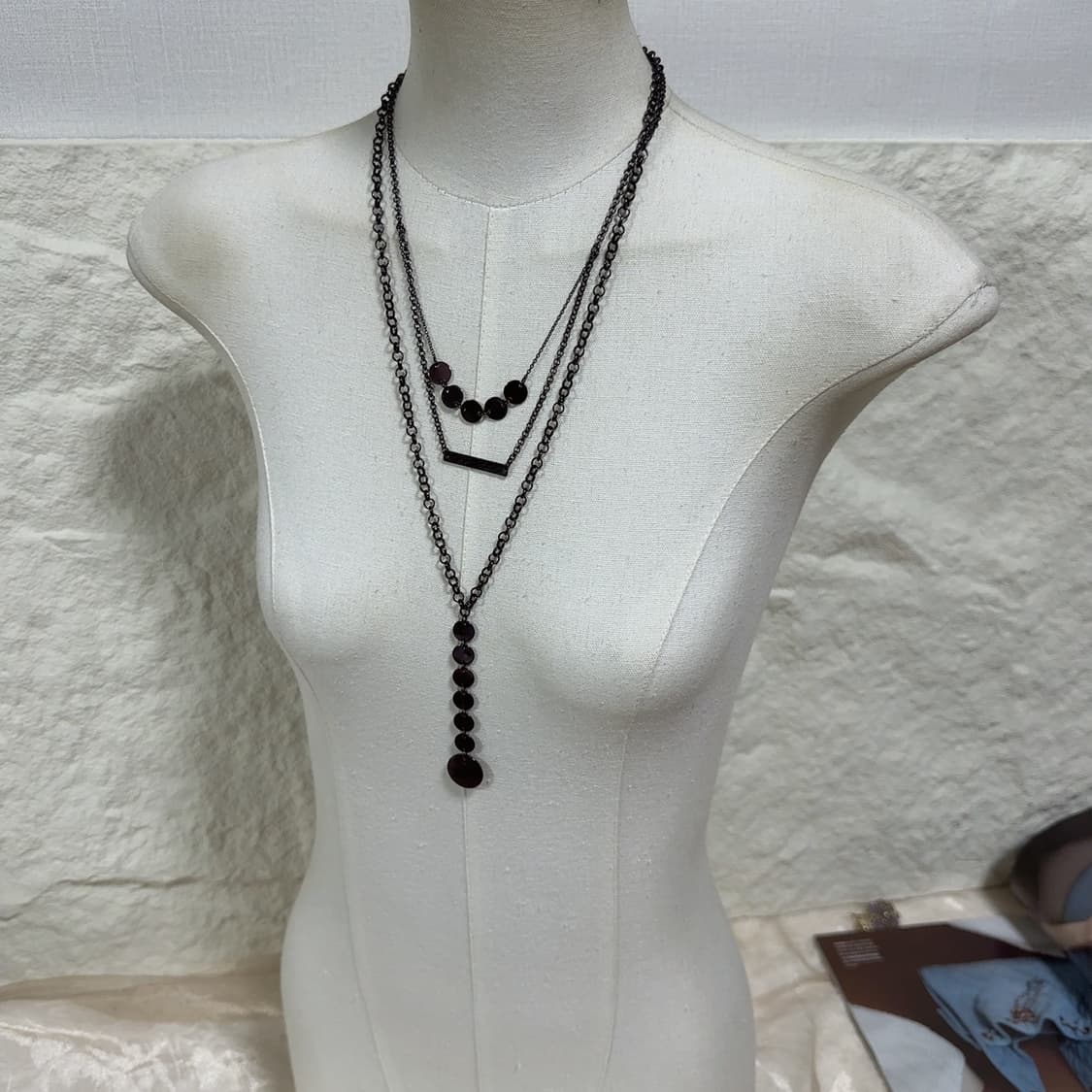 빈티지 고딕 다크 보라 해머링 레이어드 목걸이 상품이미지1