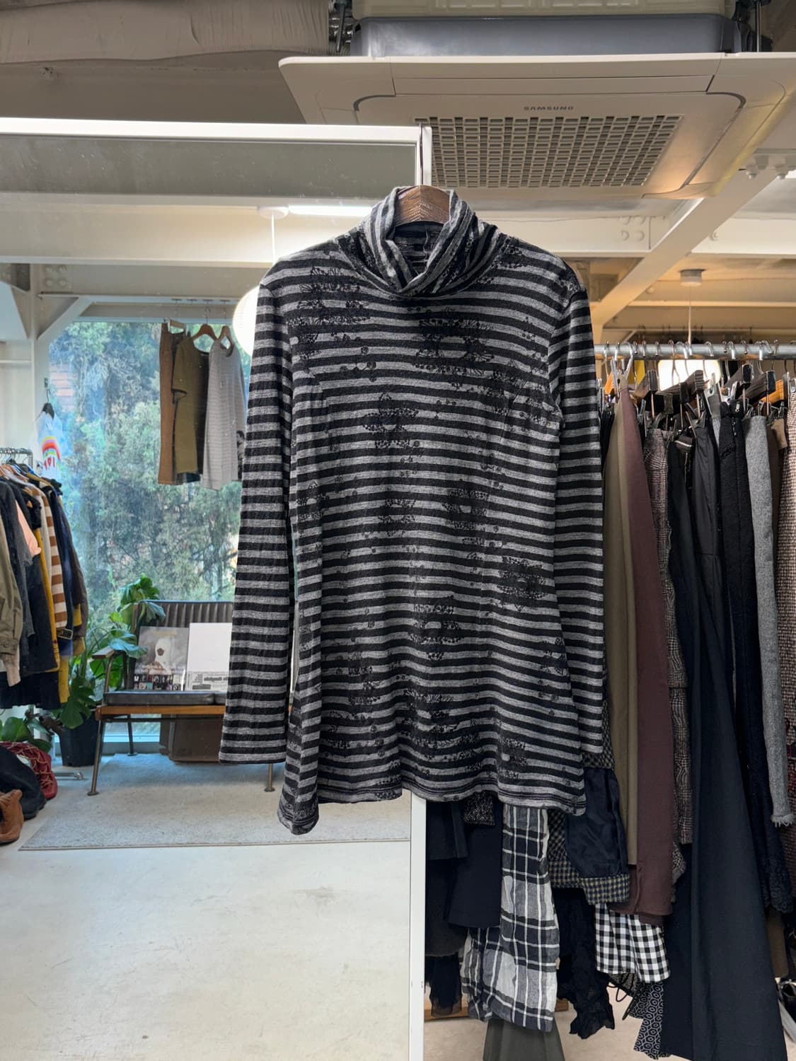 Gabardine k.t 스트라이프 하이넥 니트 상품이미지1