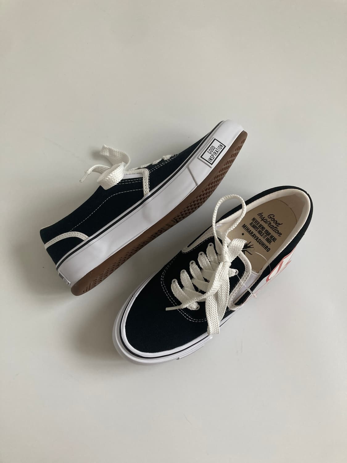 X GU Sneakers 상품이미지4