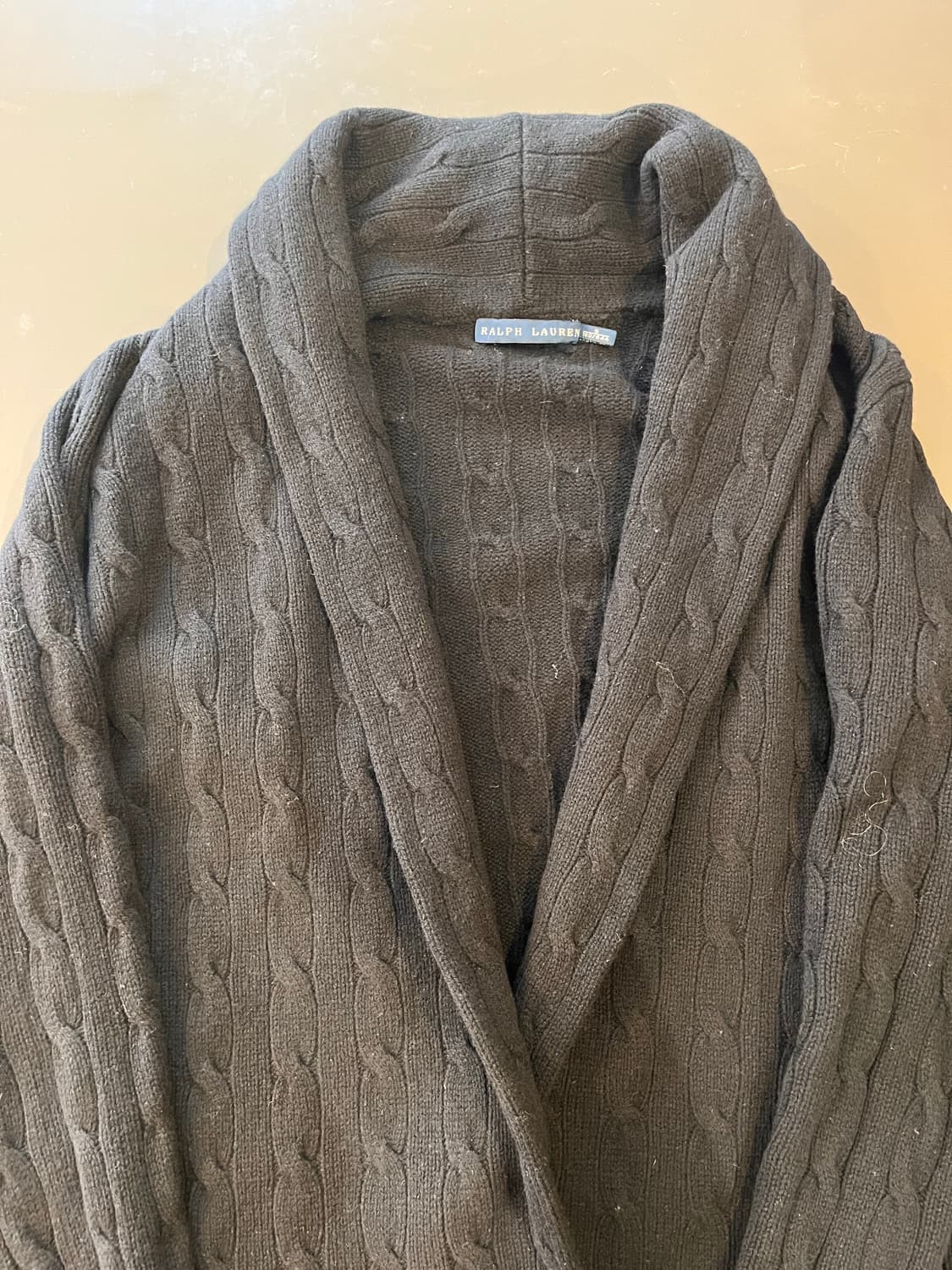 랄프로렌 울 캐시미어 블랙 케이블 니트 케이프 상품이미지4