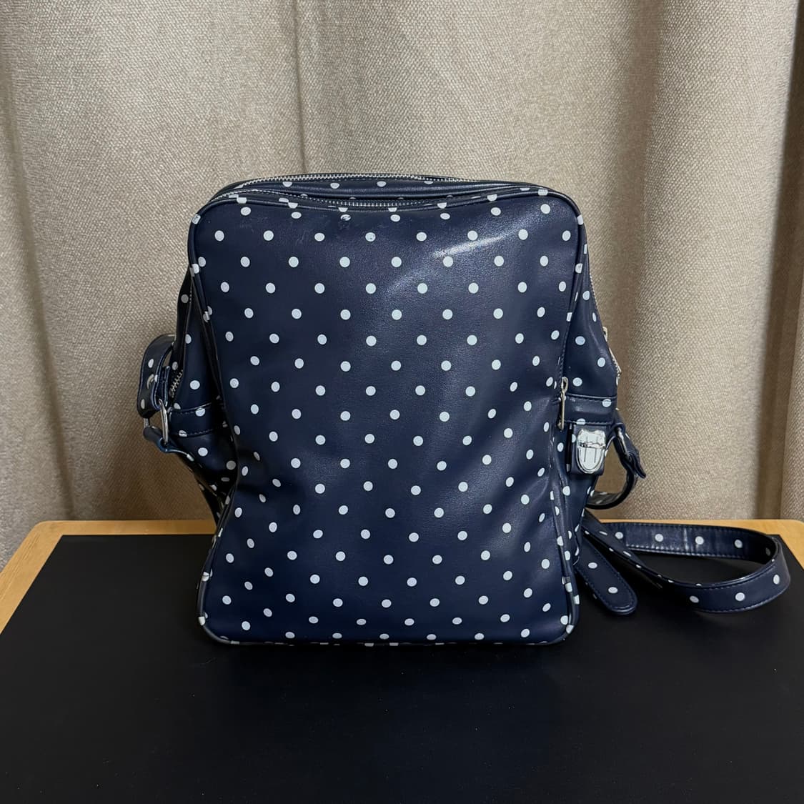 꼼데가르송 도트 크로스백 상품이미지3