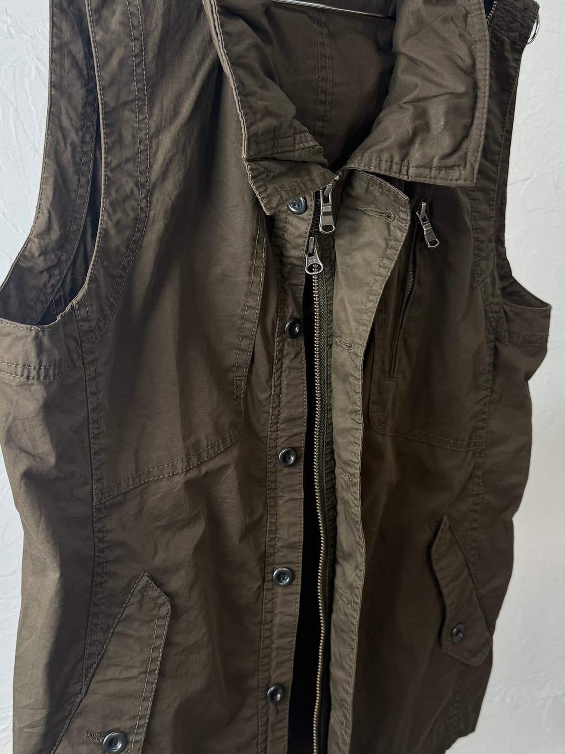 Hideaways 투웨이 후드 베스트 상품이미지3