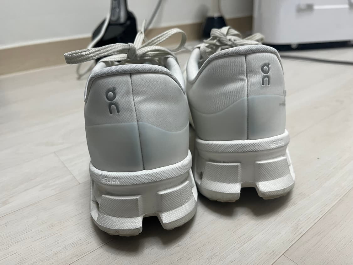 온 러닝 x 포스트 아카이브 팩션 (파프) 클라우드 몬스터 하이퍼 화이트 상품이미지3