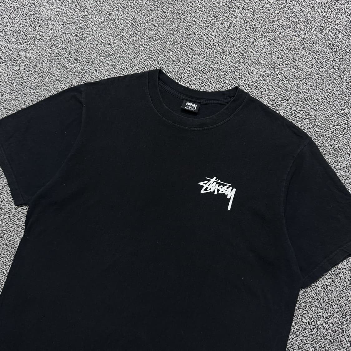 Name : 스투시 퍼지 다이스 후면 빅로고 블랙컬러 반팔 :)  상품이미지4